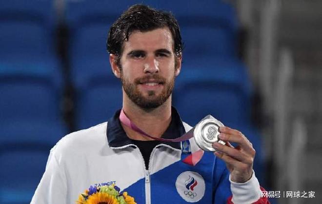 尔西打开了 尔西打开了