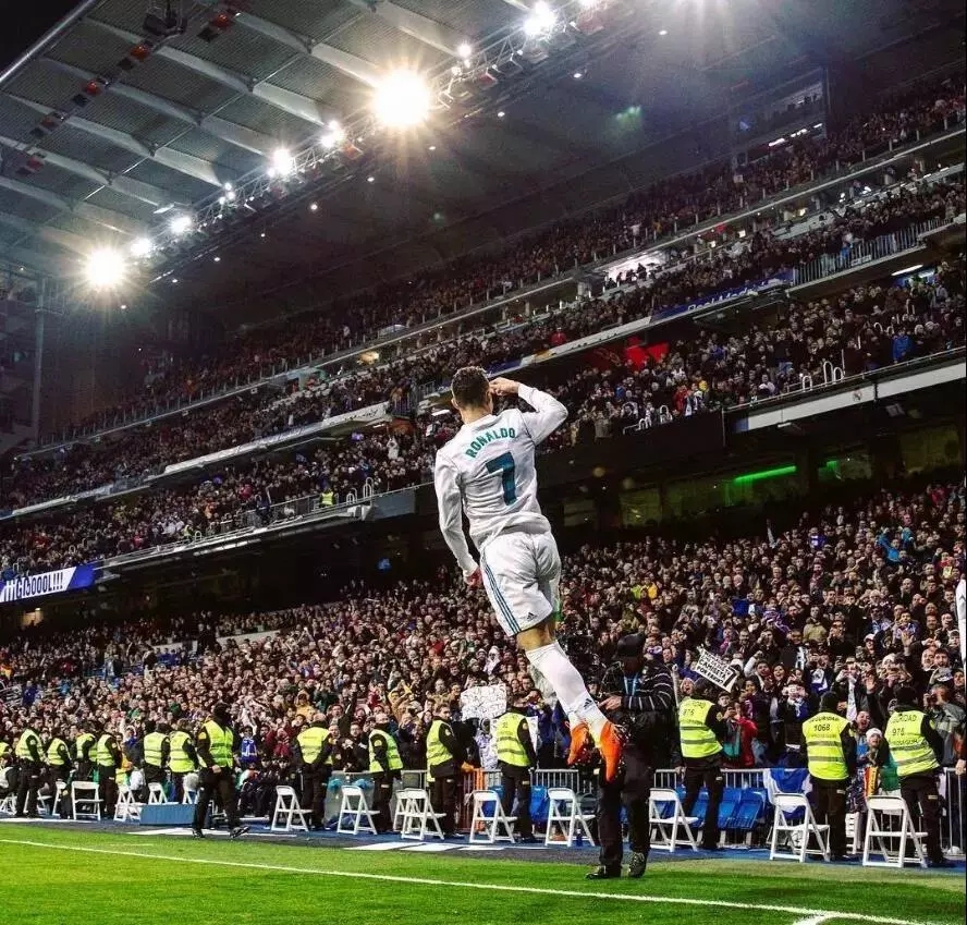 老将用一脚 老将用一脚