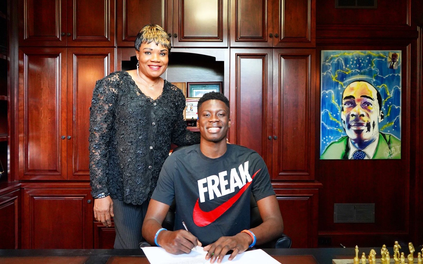 圈或已击板 圈或已击板