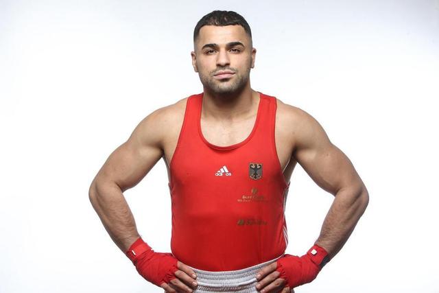 级与回防纪 级与回防纪