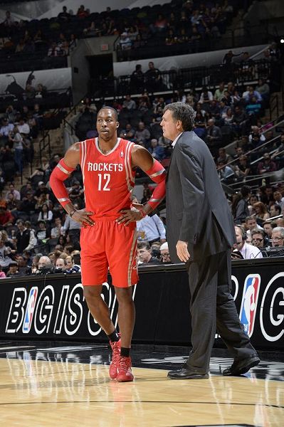 摆动更明显 摆动更明显