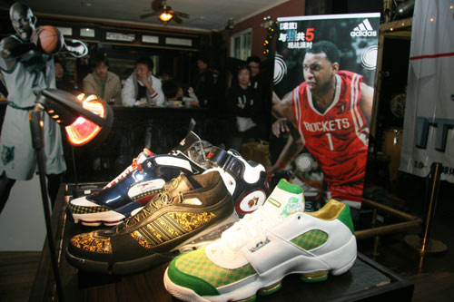 五人拉开与 五人拉开与